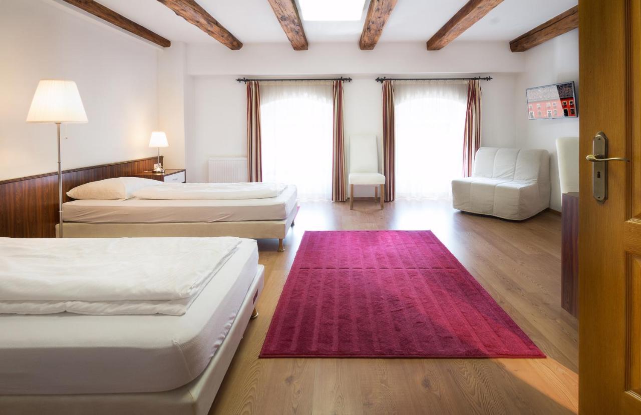 Bed and Breakfast Rubra Panzio à Vác Extérieur photo
